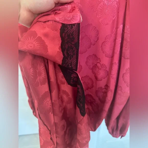 Vintage Christian Dior Pink Floral Loungewear Nightgown Pleated Neck Tie Size S - Picture 6 of 6